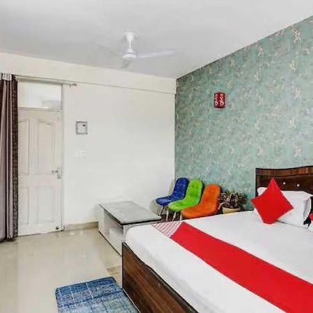 Hotel O Krishna Orchid Near Noida Sector 81 Metro Station Exteriér fotografie